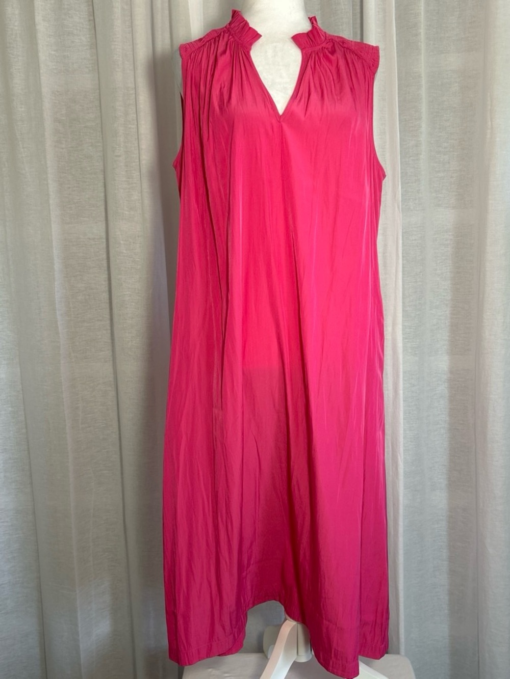 Chico's • Size 2 • Sleeveless Chemise